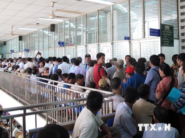 Với BHYT thông thường bạn phải chờ đợi rất lâu để đến lượt thăm khám