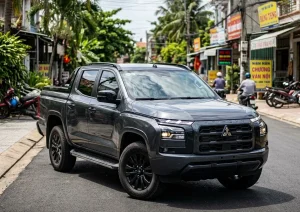 b o hi m xe t mitsubishi triton 1